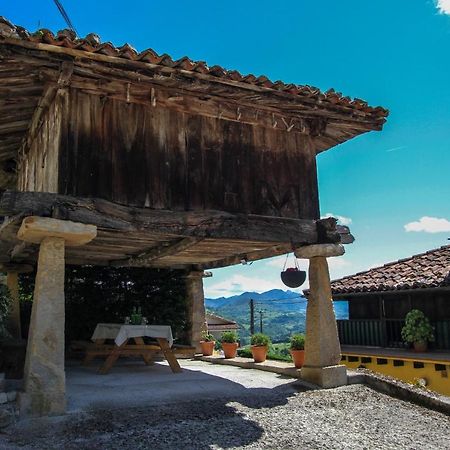 Apartamentos Los Balcones De Nieda 1 Onís Eksteriør billede